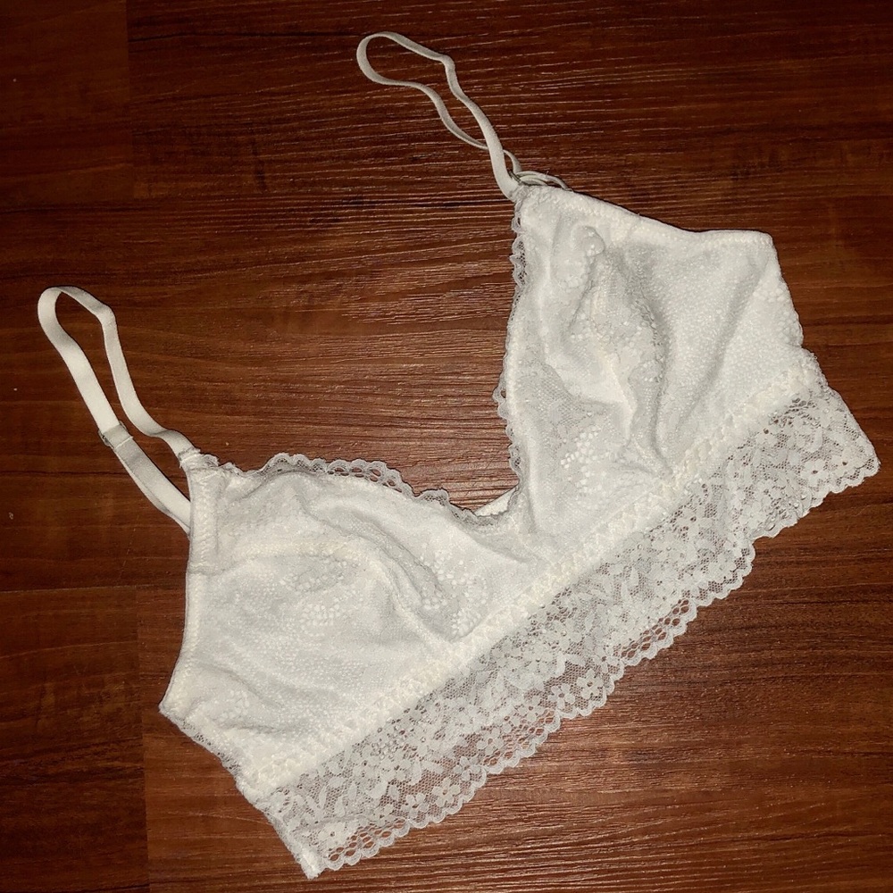 3/$15 🌺 NWOT - Gilly Hicks Bralette